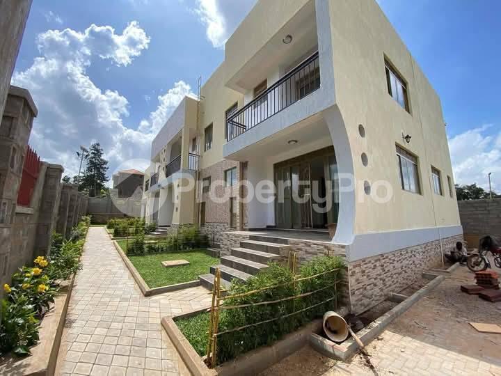 3 bedroom Apartment Block Apartment for rent kira road Kira Wakiso Central - 3