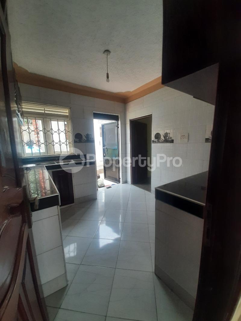 4 bedroom Bungalow Apartment for rent bweyogerere road  Wakiso Central - 26