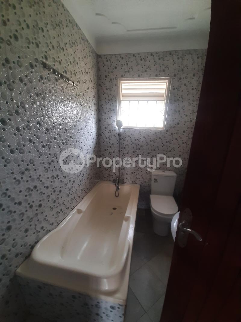 4 bedroom Bungalow Apartment for rent bweyogerere road  Wakiso Central - 25