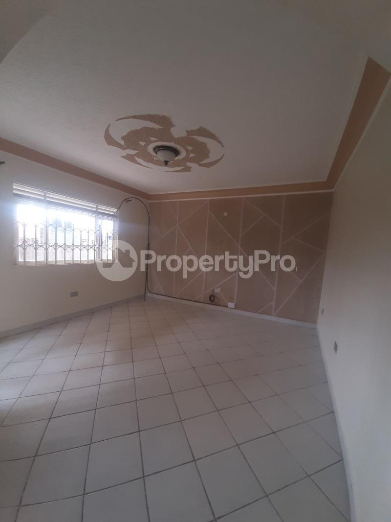 4 bedroom Bungalow Apartment for rent bweyogerere road  Wakiso Central - 21
