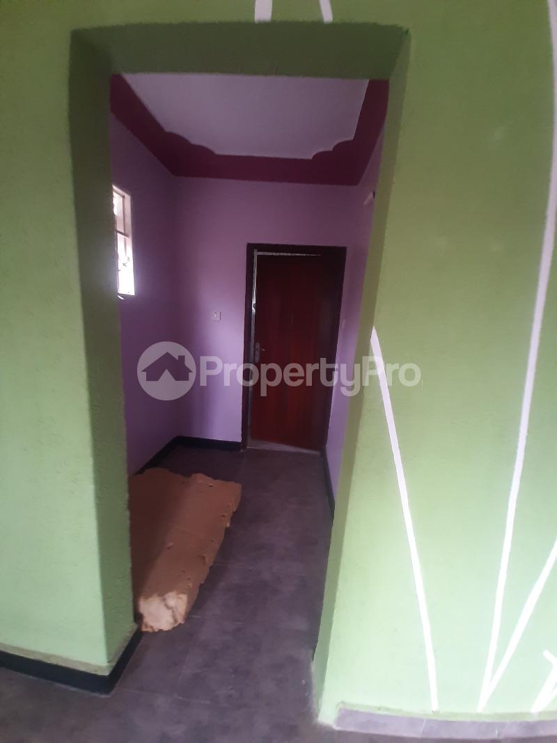 4 bedroom Bungalow Apartment for rent bweyogerere road  Wakiso Central - 7