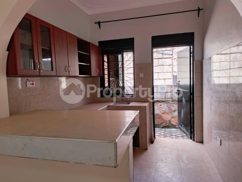 2 bedroom Bungalow Apartment for rent namugongo road Wakiso Central - 7