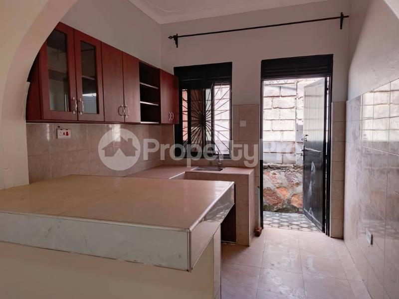 2 bedroom Bungalow Apartment for rent namugongo road Wakiso Central - 11