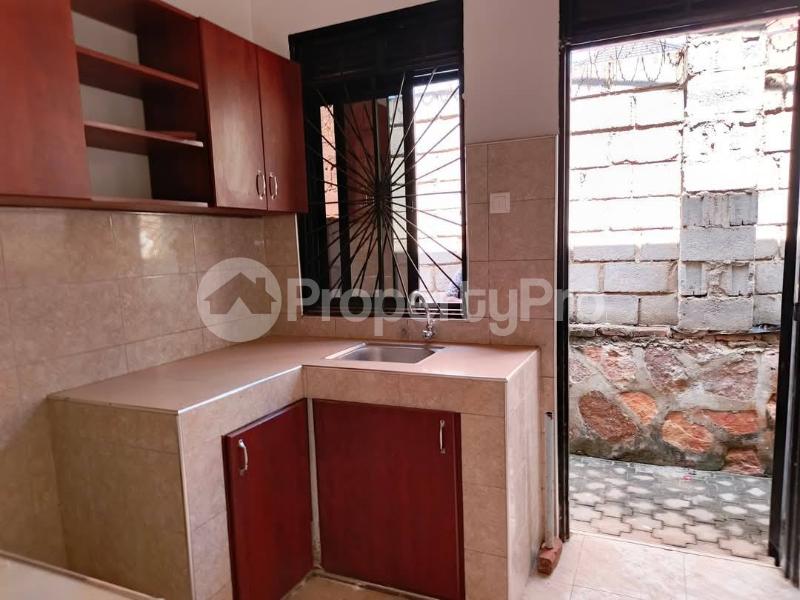 2 bedroom Bungalow Apartment for rent namugongo road Wakiso Central - 4