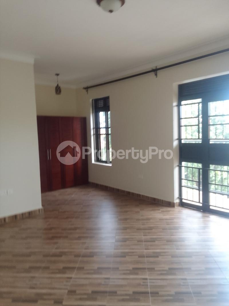 2 bedroom Bungalow Apartment for rent namugongo road Wakiso Central - 18