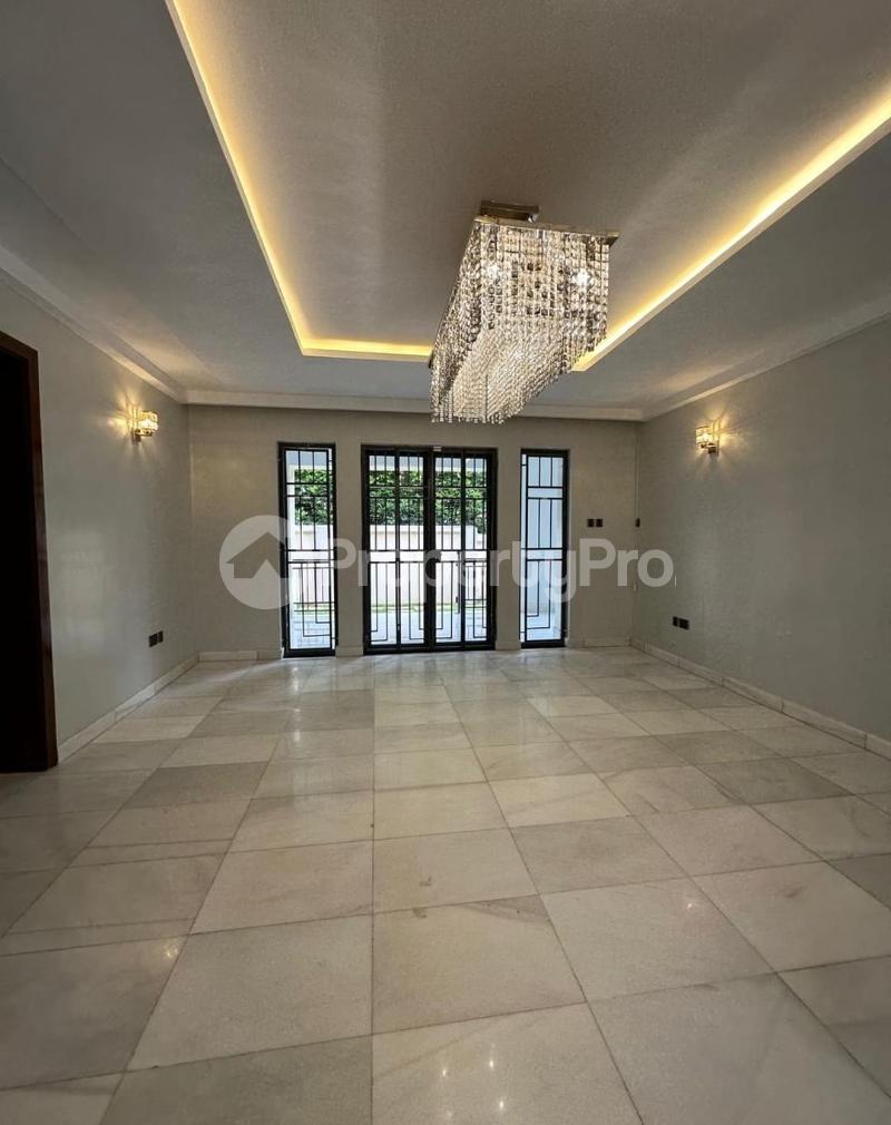 7 bedroom Houses for rent Runda Nairobi - 0