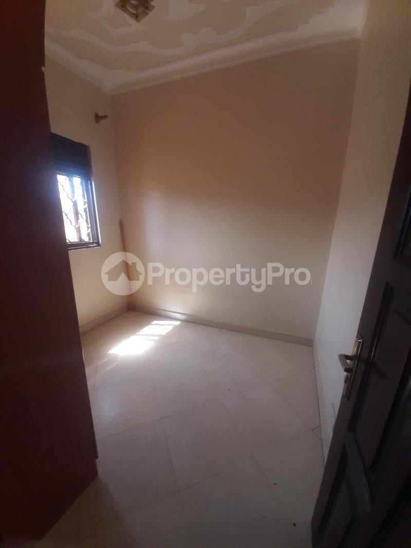 3 bedroom Apartment Block Apartment for rent kyaliwajjala road Wakiso Central - 14