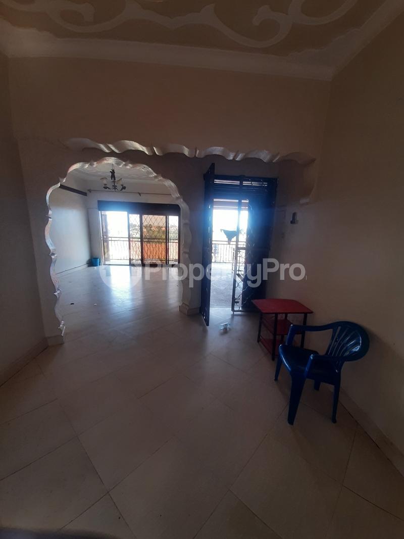 3 bedroom Apartment Block Apartment for rent kyaliwajjala road Wakiso Central - 9