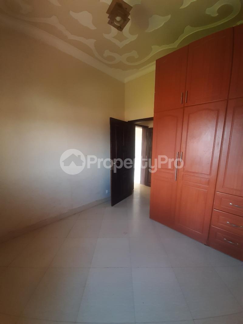 3 bedroom Apartment Block Apartment for rent kyaliwajjala road Wakiso Central - 2