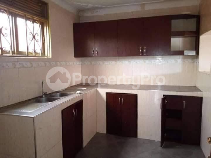 3 bedroom Apartment Block Apartment for rent namugongo road Wakiso Central - 10