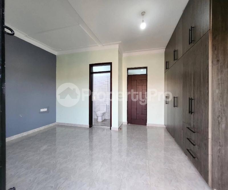 3 bedroom Bungalow Apartment for rent kira road Kira Wakiso Central - 13