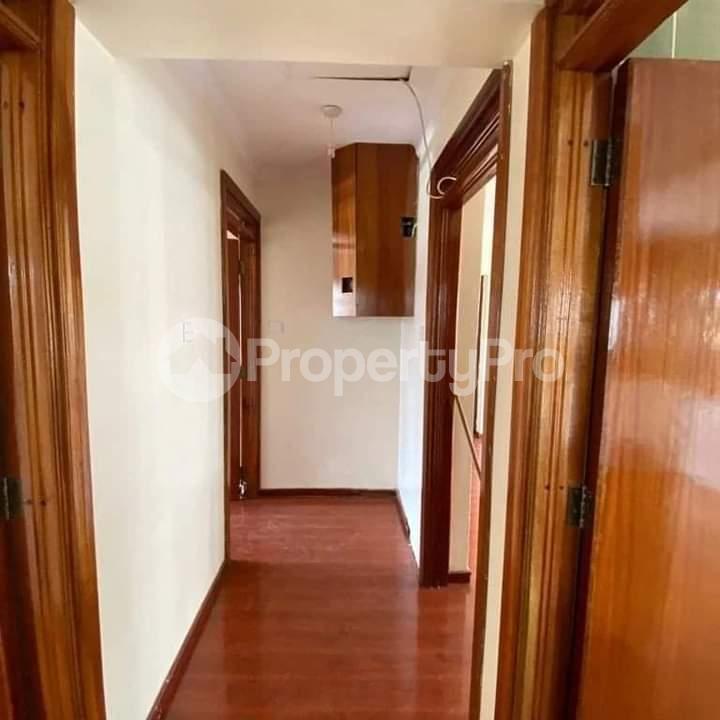 2 bedroom Bungalow Houses for rent Adam's arcade Hurlingham Nairobi