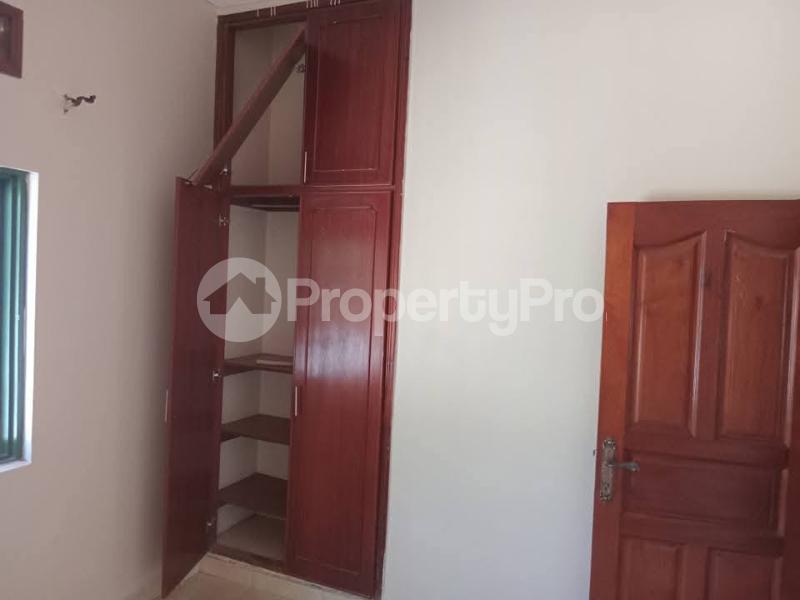 3 bedroom Apartment Block Apartment for rent bweyogerere road  Wakiso Central - 10