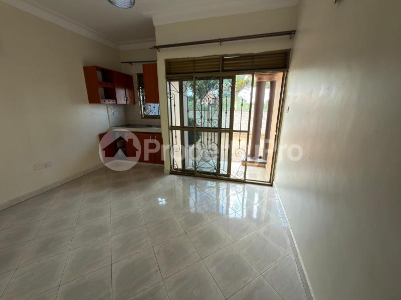 1 bedroom mini flat  Bungalow Apartment for rent buwaate road Wakiso Central - 2
