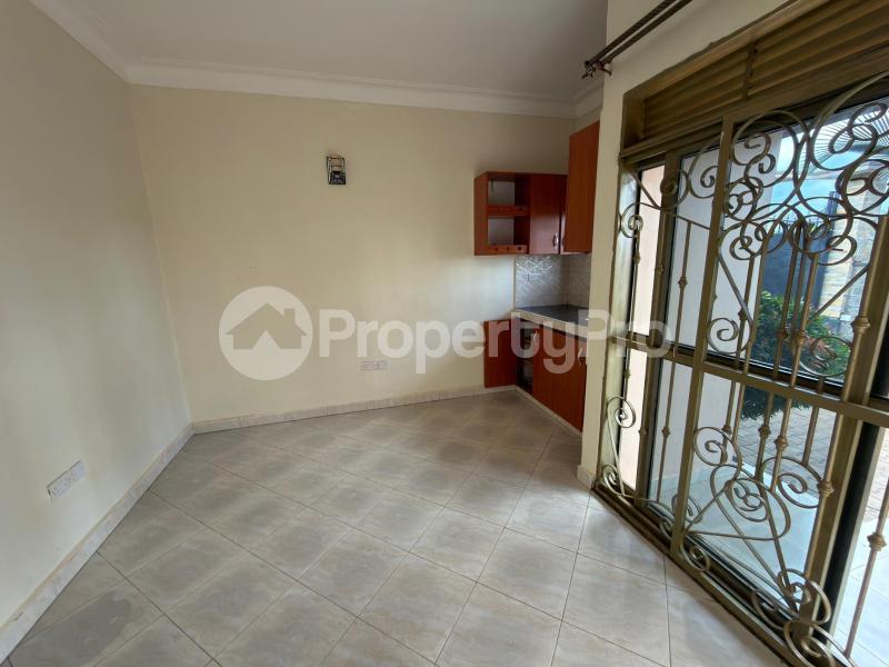 1 bedroom mini flat  Bungalow Apartment for rent buwaate road Wakiso Central - 5