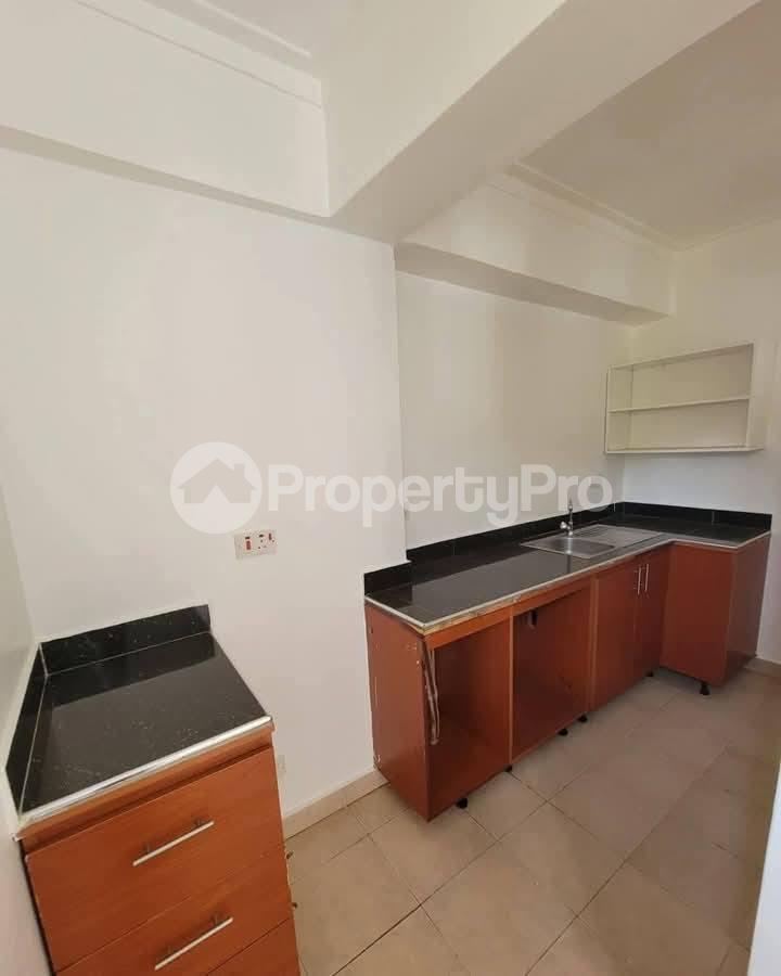 2 bedroom Apartment Block Apartment for rent kisaasi road Kampala Central - 4