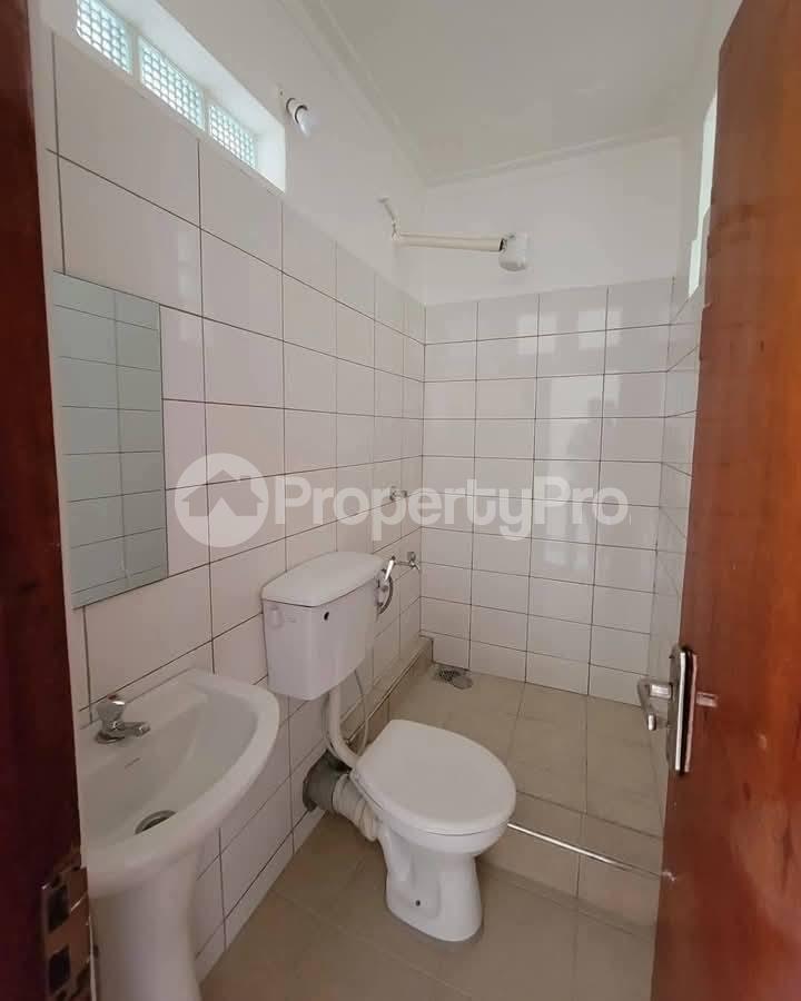 2 bedroom Apartment Block Apartment for rent kisaasi road Kampala Central - 7