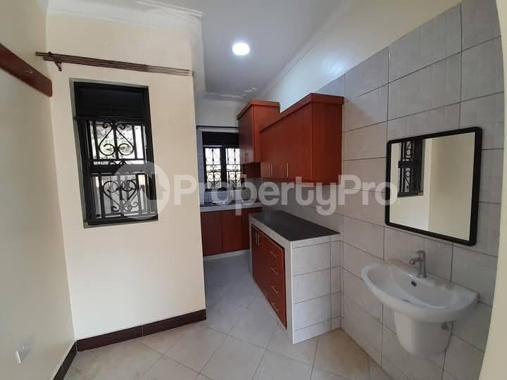2 bedroom Bungalow Apartment for rent kira road Kira Wakiso Central - 2