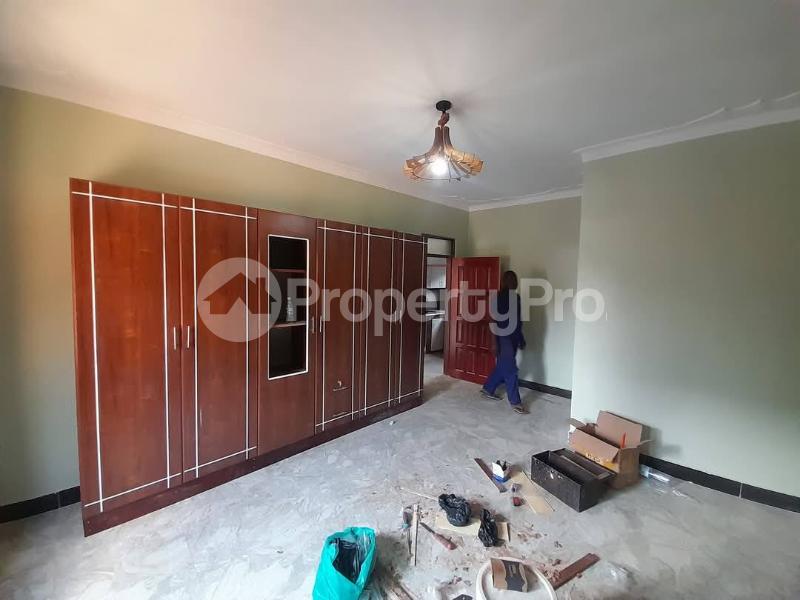 2 bedroom Apartment Block Apartment for rent namugongo road Wakiso Central - 3