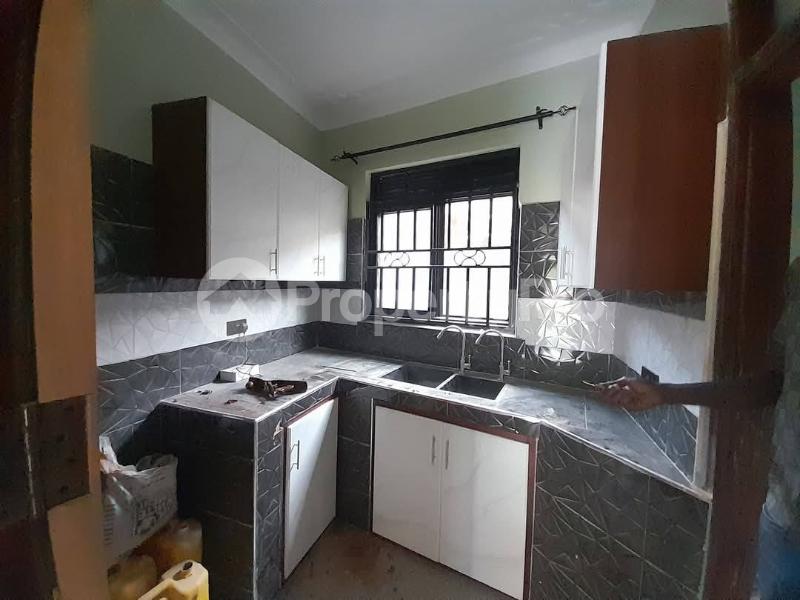 2 bedroom Apartment Block Apartment for rent namugongo road Wakiso Central - 6