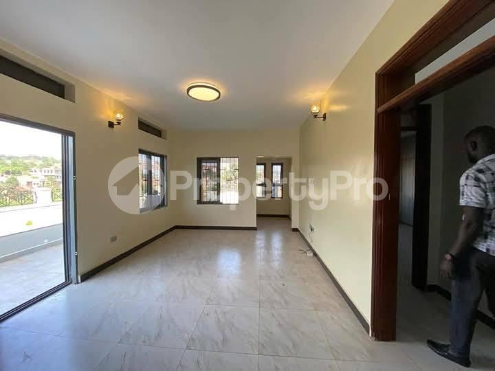 2 bedroom Bungalow Apartment for rent naalya road Kira Kampala Central - 3
