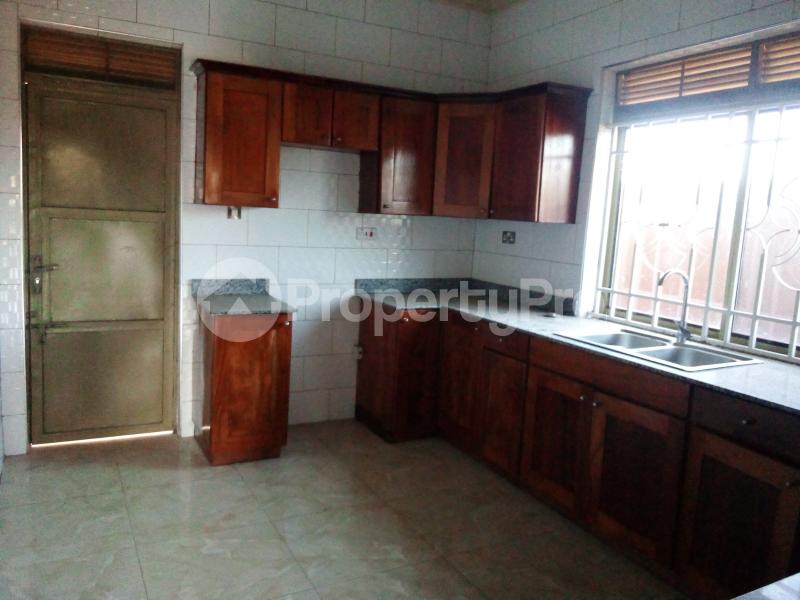3 bedroom Apartment Block Apartment for rent namugongo road Wakiso Central - 2
