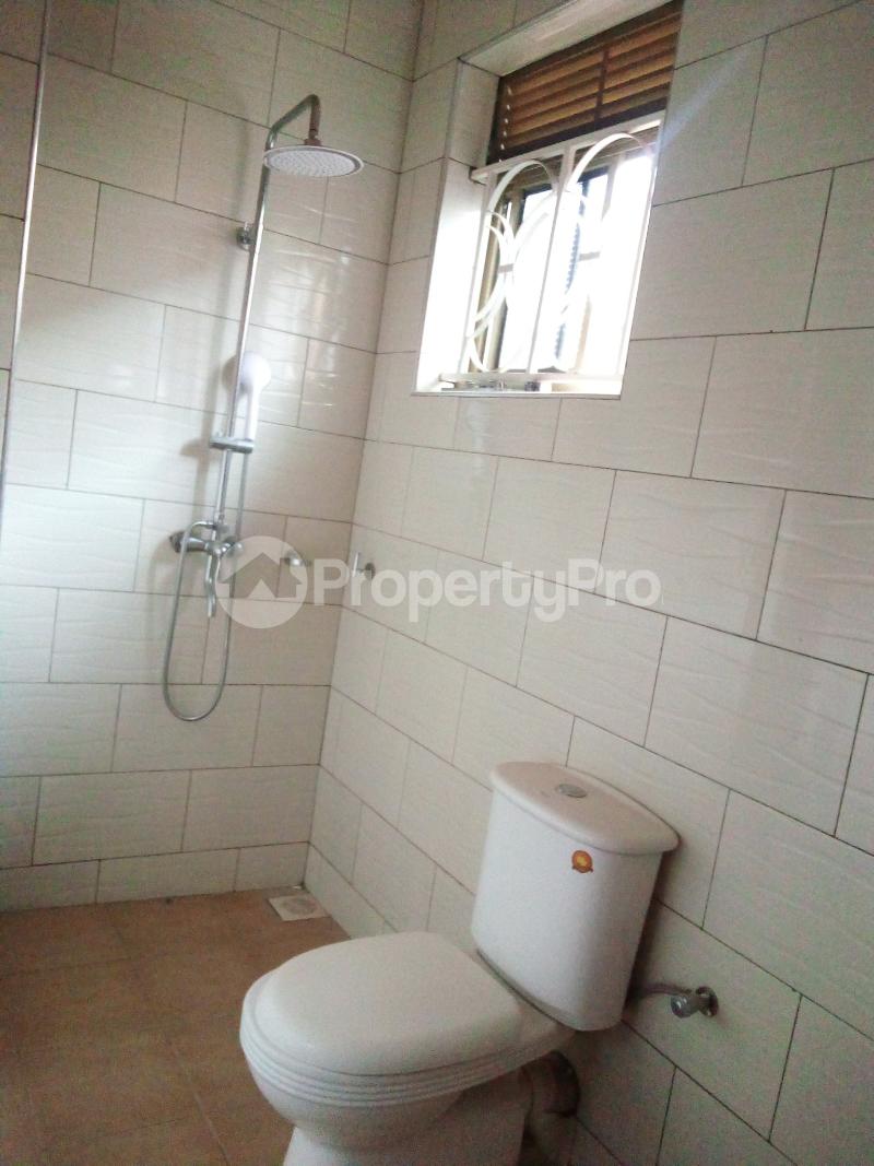 3 bedroom Apartment Block Apartment for rent namugongo road Wakiso Central - 9
