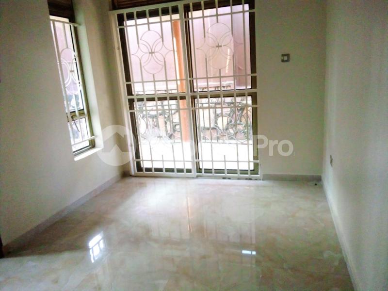 3 bedroom Apartment Block Apartment for rent namugongo road Wakiso Central - 4