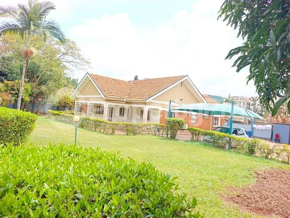 4 bedroom Apartment Block Apartment for rent kololo road Kira Wakiso Central - 0