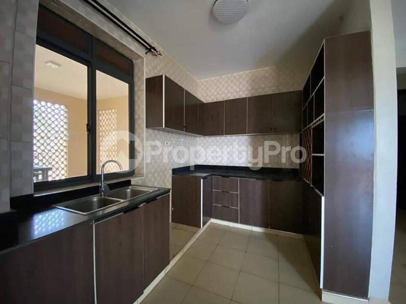 4 bedroom Apartment Block Apartment for rent najjera road Wakiso Central - 3