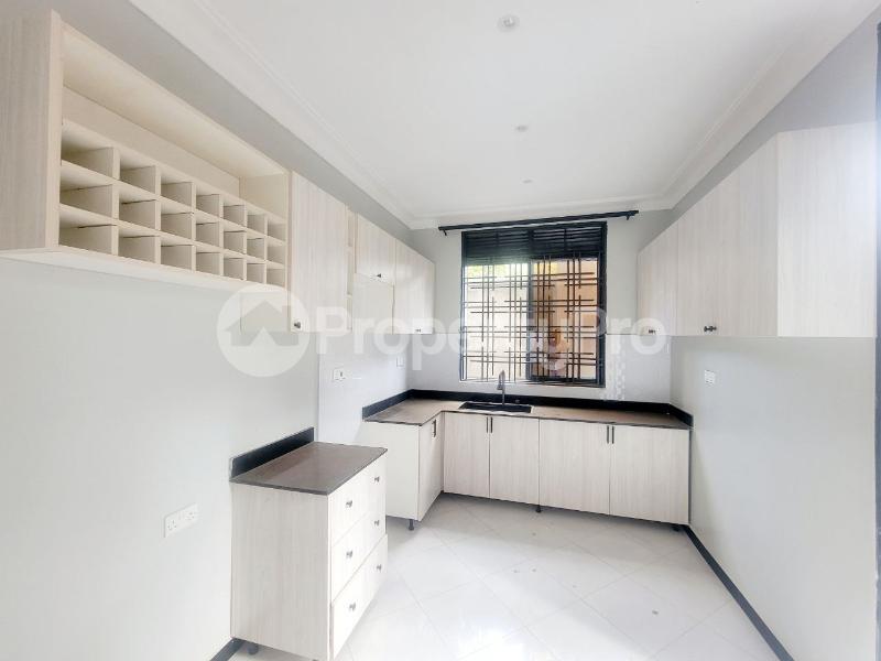 3 bedroom Apartment Block Apartment for rent Kulambiro Kisaasi Kampala Central - 3