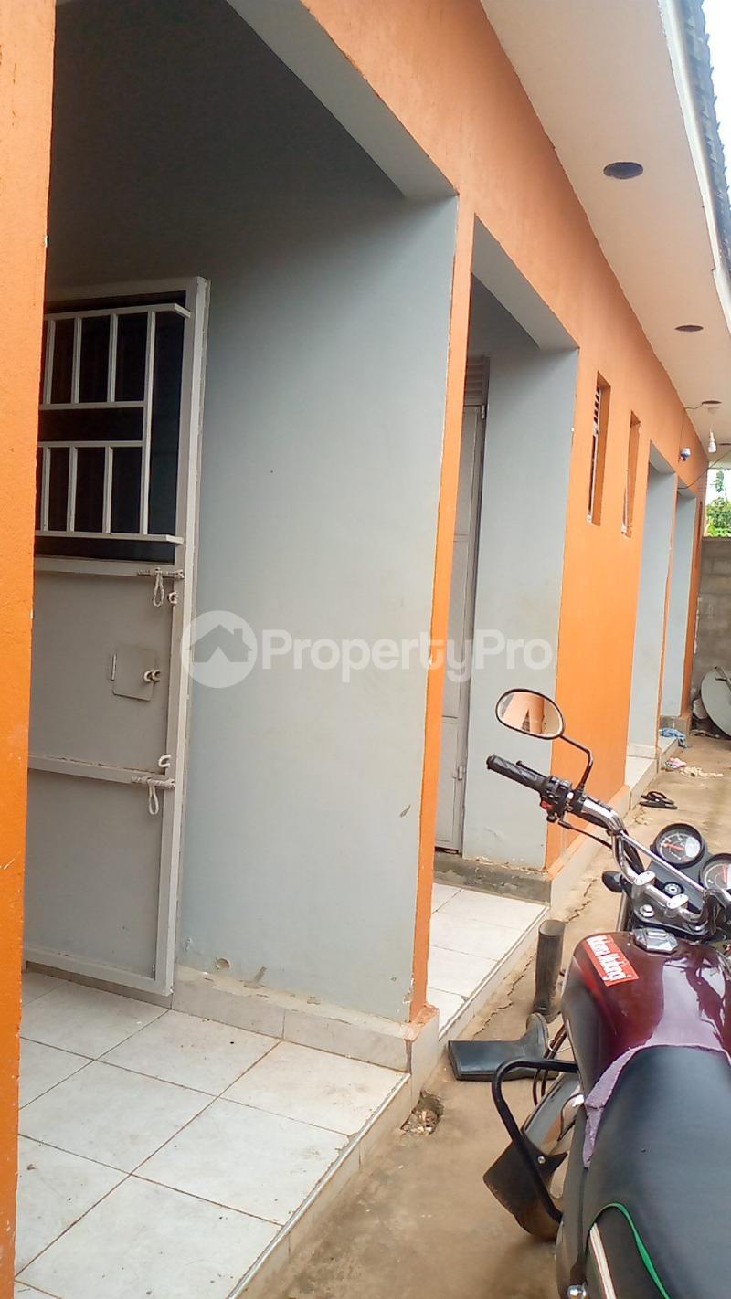 1 bedroom mini flat  Apartment Block Apartment for rent gayaza road Gayaza Wakiso Central - 6