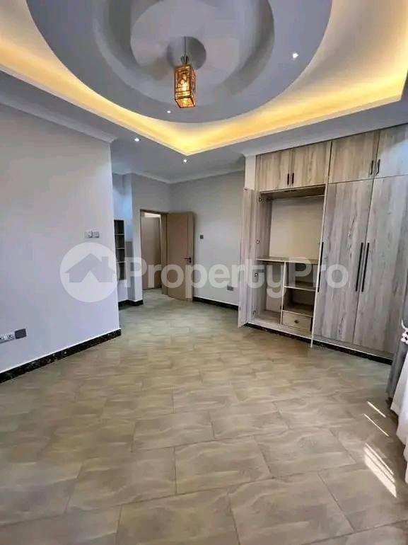 2 bedroom Apartment Block Apartment for rent zana road Wakiso Central - 4