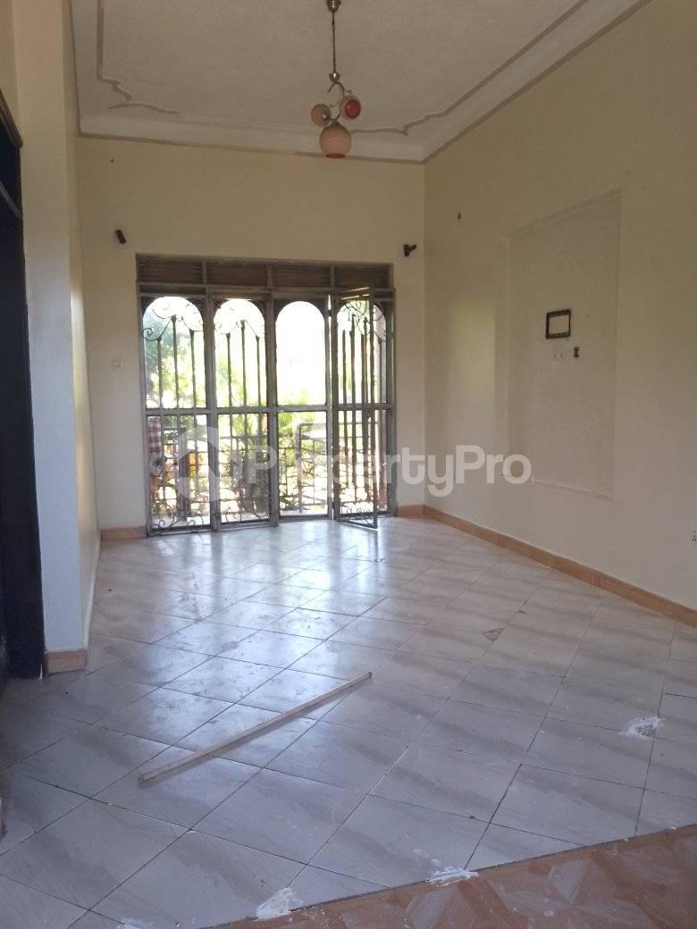 2 bedroom Apartment Block Apartment for rent kira road Wakiso Central - 9