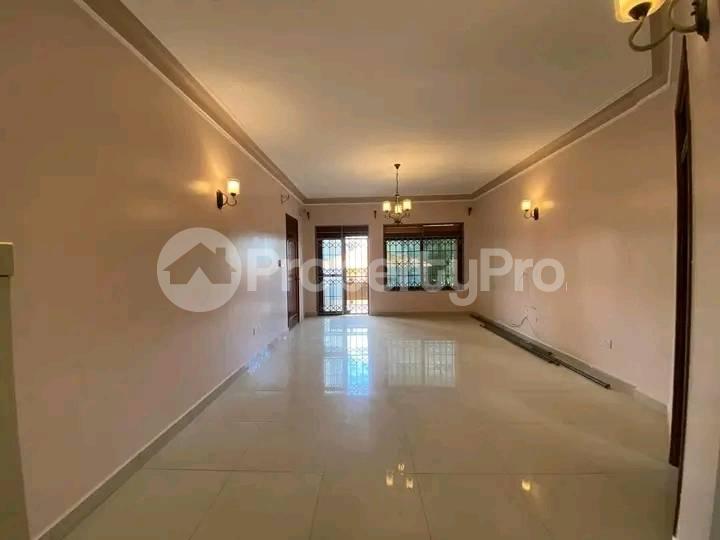 2 bedroom Apartment Block Apartment for rent kira road Kira Wakiso Central - 7
