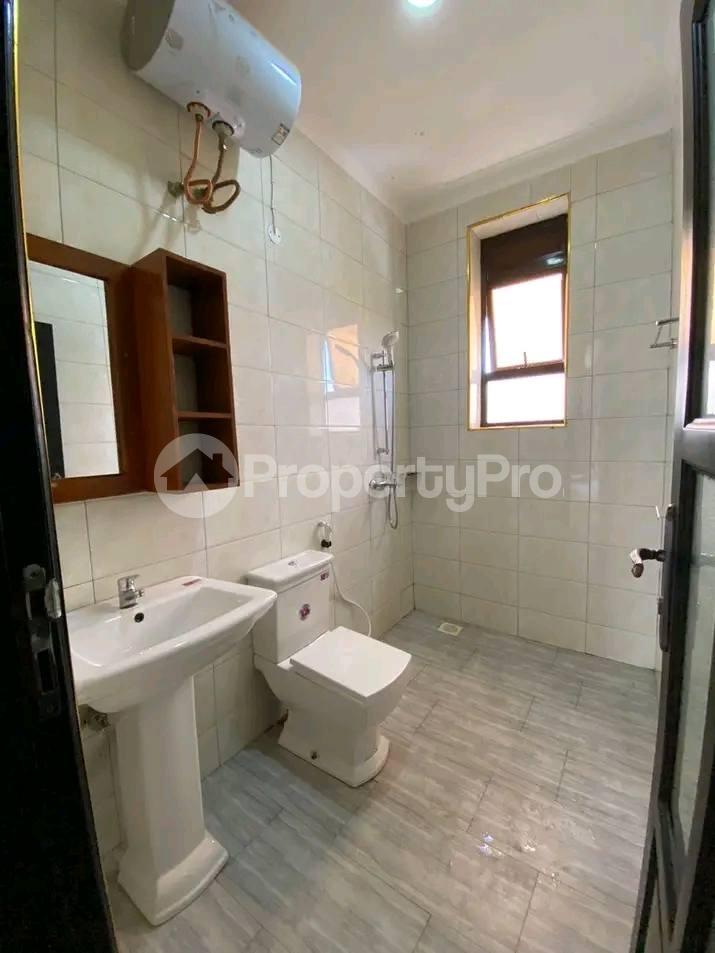 2 bedroom Apartment Block Apartment for rent Kisaasi road Kisaasi Kampala Central - 6