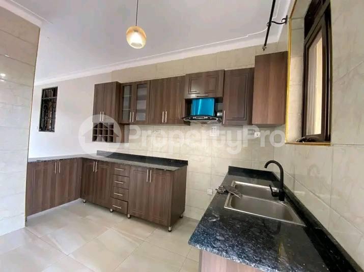 2 bedroom Apartment Block Apartment for rent Kisaasi road Kisaasi Kampala Central - 3