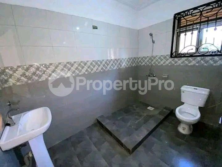 2 bedroom Apartment Block Apartment for rent Kisaasi road Kisaasi Kampala Central - 1