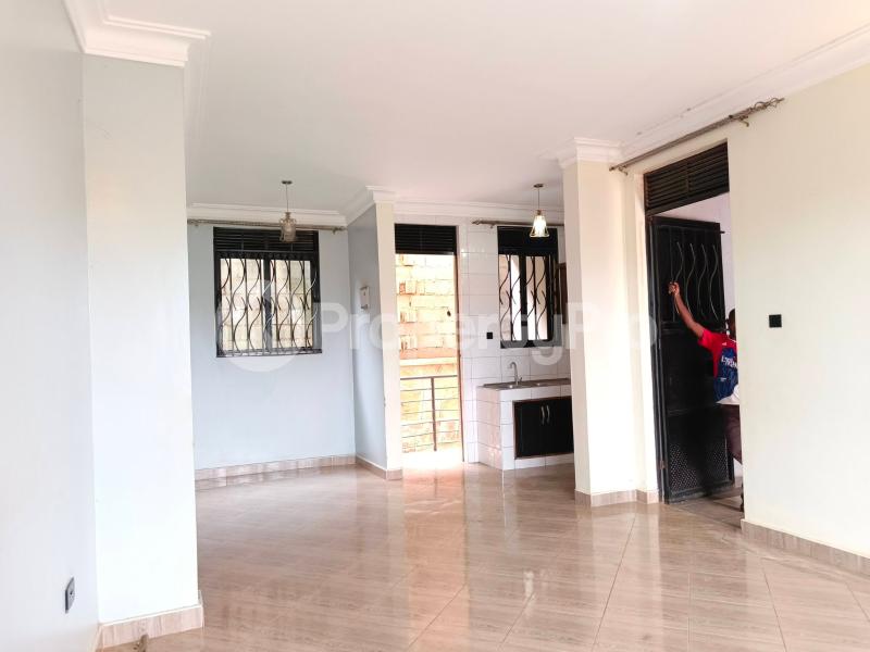 2 bedroom Apartment Block Apartment for rent namugongo road Wakiso Central - 3