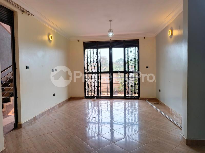 2 bedroom Apartment Block Apartment for rent namugongo road Wakiso Central - 9