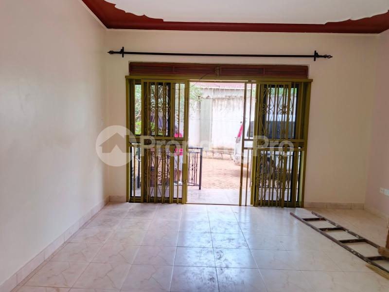 Bungalow Apartment for rent Bweyogerere road Wakiso Central - 8