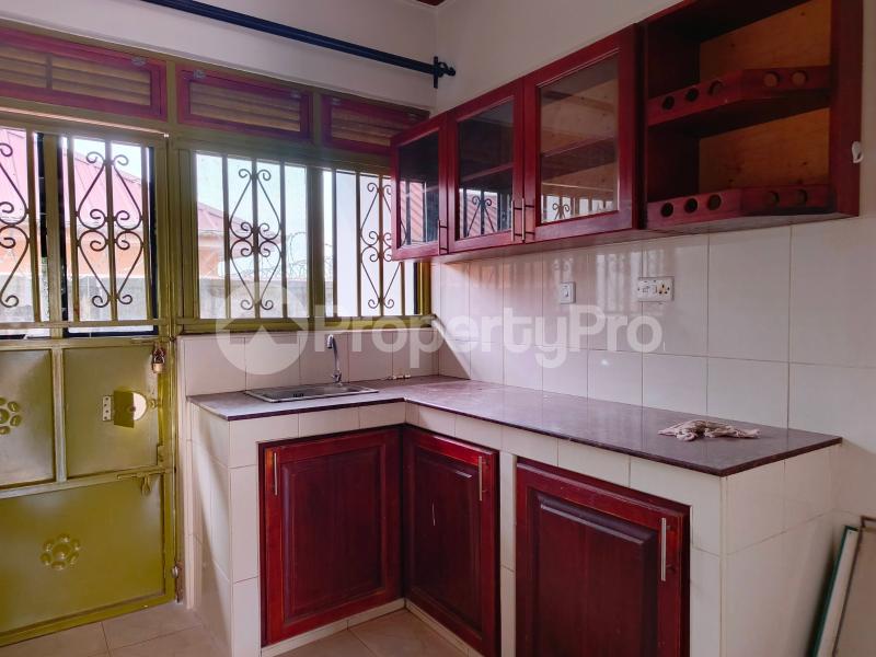 Bungalow Apartment for rent Bweyogerere road Wakiso Central - 11