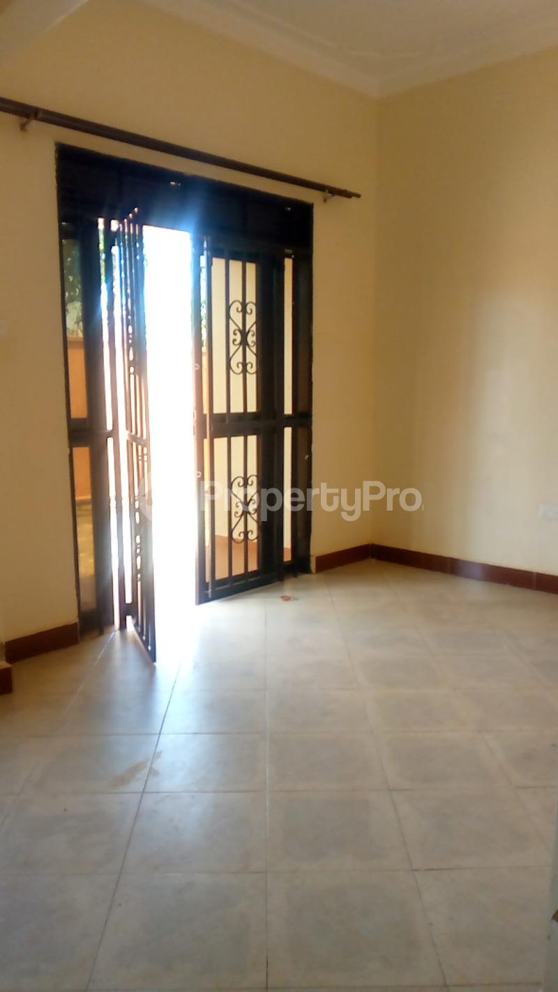 2 bedroom Bungalow Apartment for rent kasangati road Wakiso Central - 4