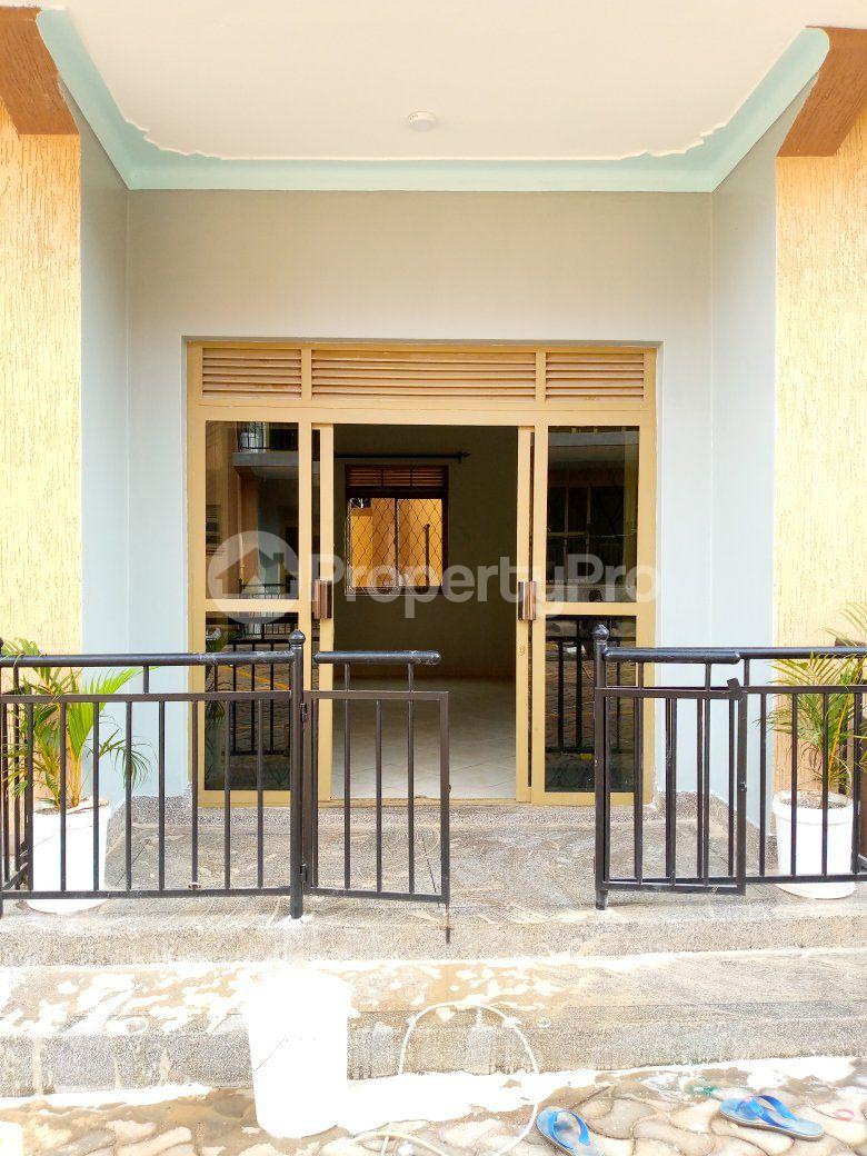 2 bedroom Apartment Block Apartment for rent kiteetikka road Gayaza Wakiso Central - 3