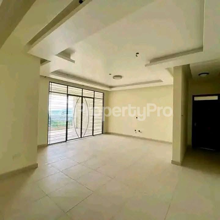 3 bedroom Apartment Block Apartment for rent Mutungo road Wakiso Central - 4