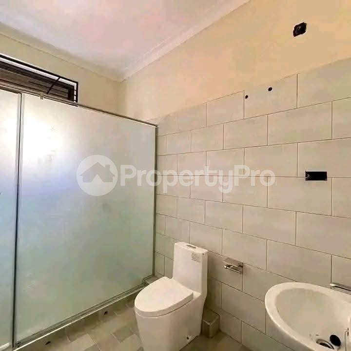 3 bedroom Apartment Block Apartment for rent Mutungo road Wakiso Central - 6