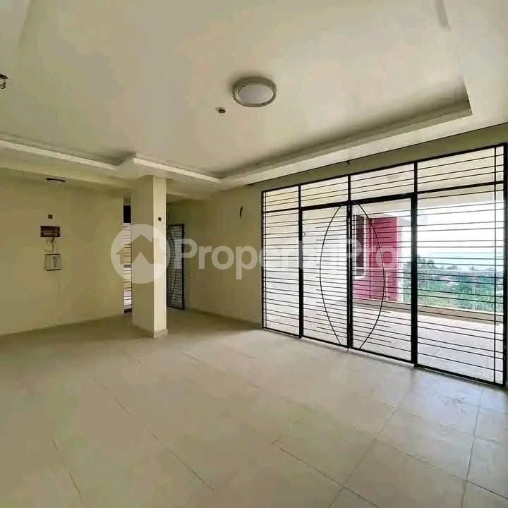 3 bedroom Apartment Block Apartment for rent Mutungo road Wakiso Central - 8