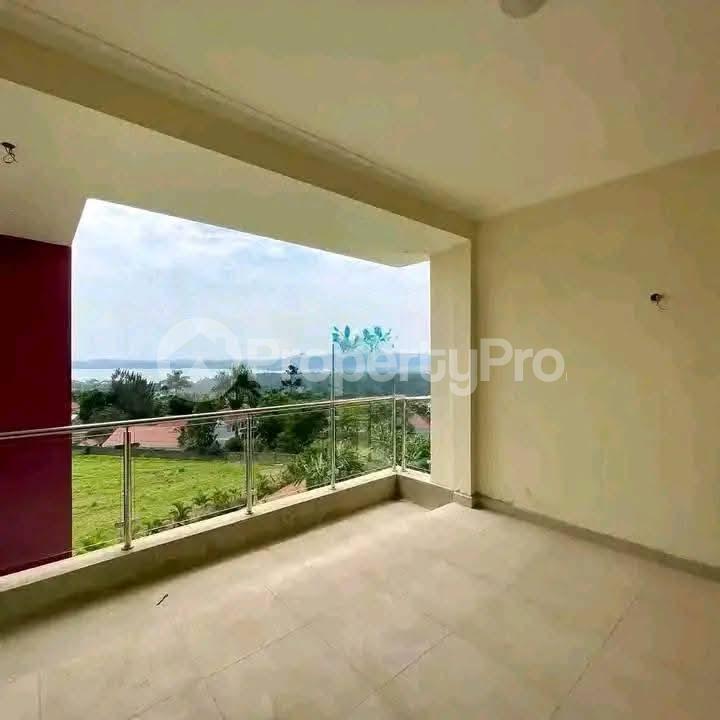 3 bedroom Apartment Block Apartment for rent Mutungo road Wakiso Central - 3