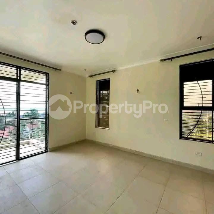 3 bedroom Apartment Block Apartment for rent Mutungo road Wakiso Central - 5