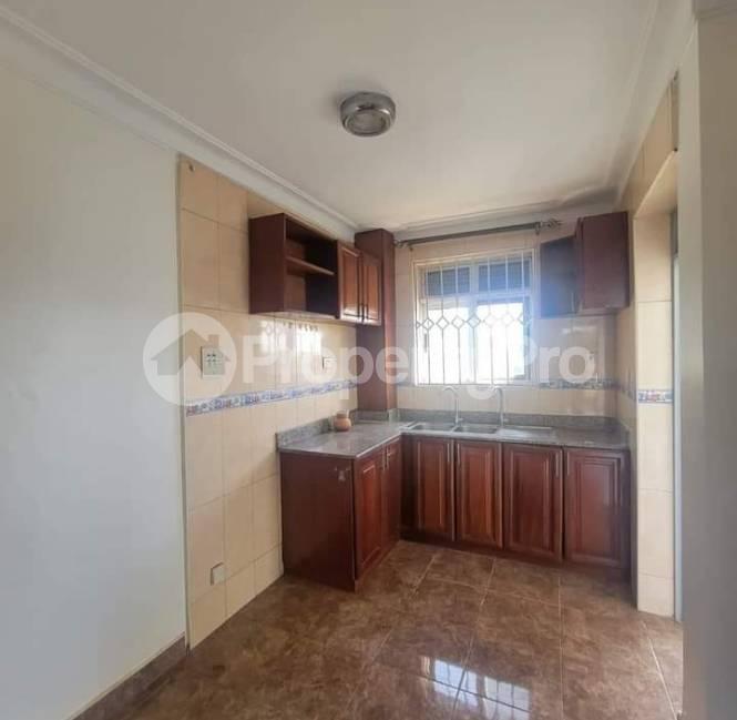 3 bedroom Apartment Block Apartment for rent najjera road Wakiso Central - 4